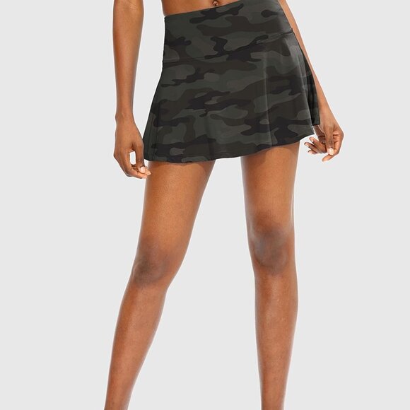 Women's Green Camo Pleated Tennis Skirt with Pockets, High Waist, Built-in Short - Picture 5 of 5